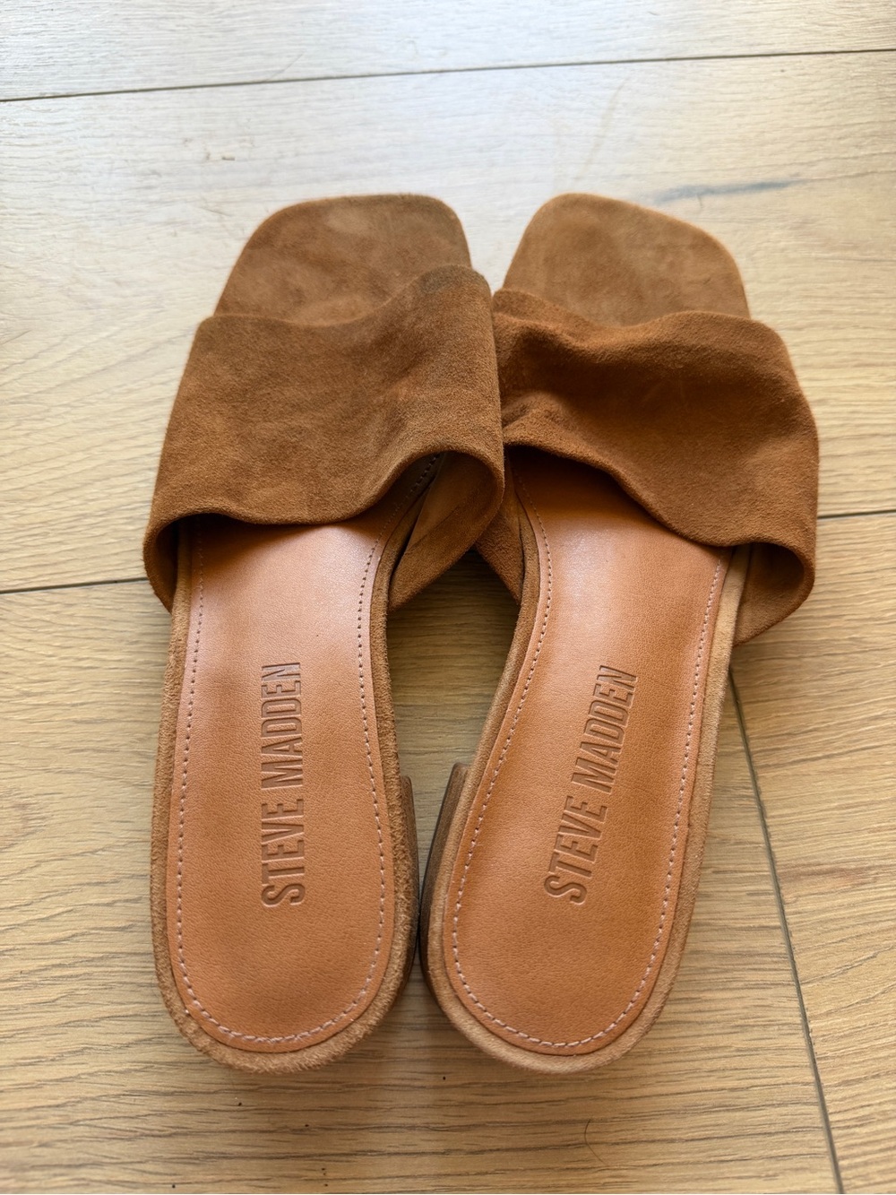 Steve Madden Cognac Suede Slide Mules - Picture 3 of 3